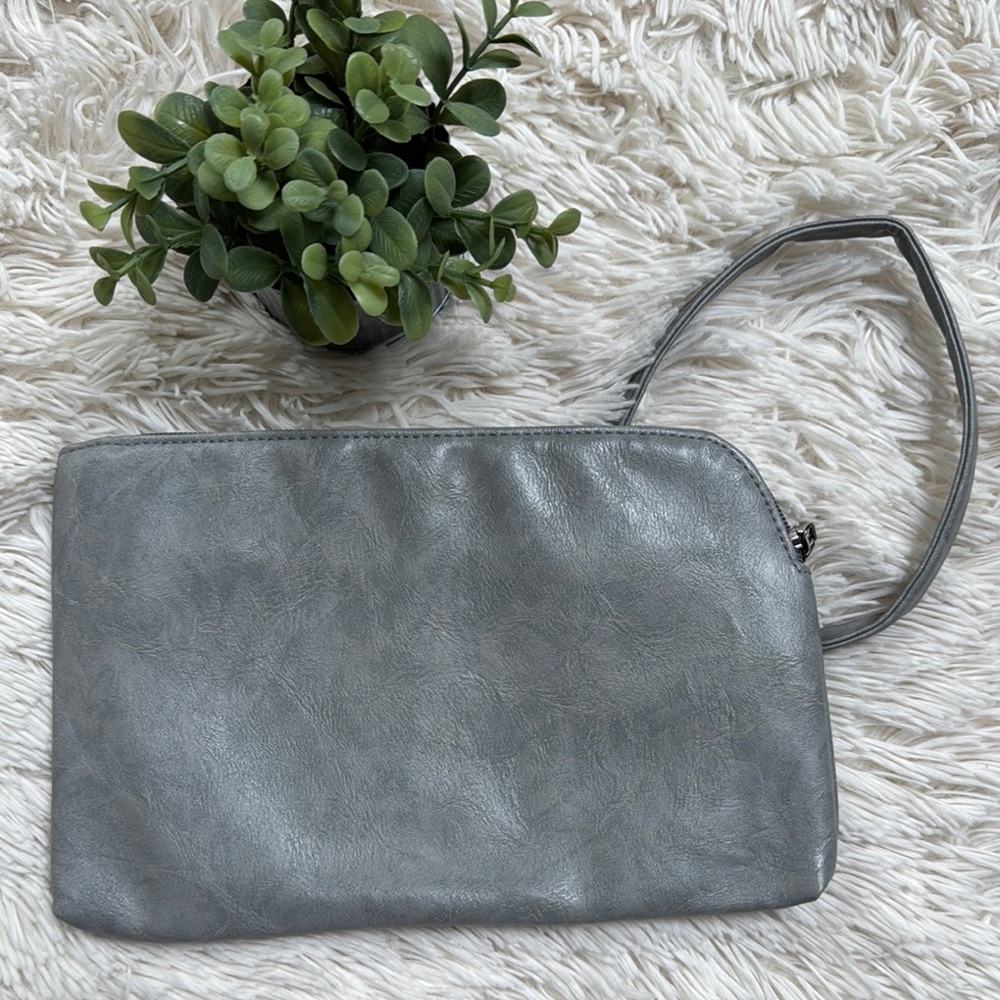 Boutique Faux Leather Wristlet 💗 Gray - Picture 3 of 11